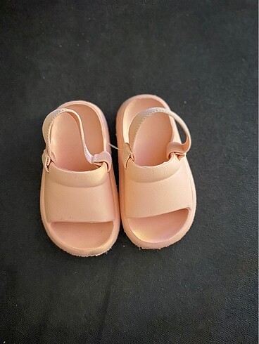 Zara Yeni sandalet