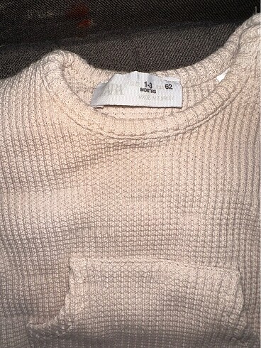 Zara Zara 62 cm gofre üst