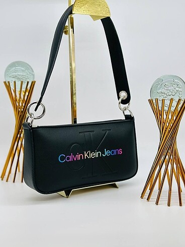  Beden çeşitli Renk Calvin Klein çanta