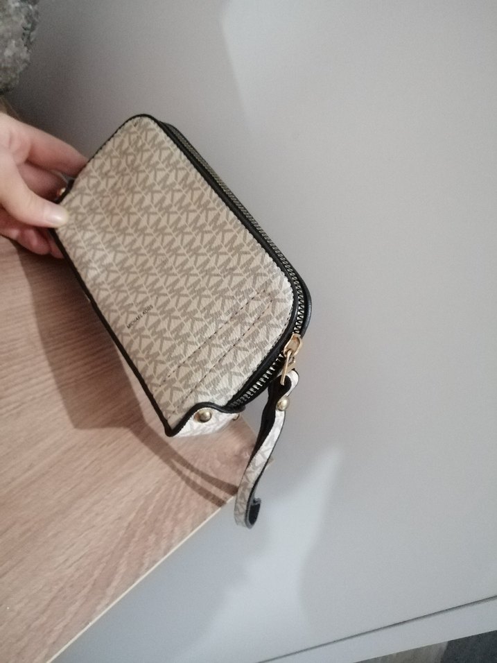 Bej  Deri Fermuarlı Kadın Cüzdanı - Görsel 3