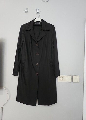 44 Beden Trench