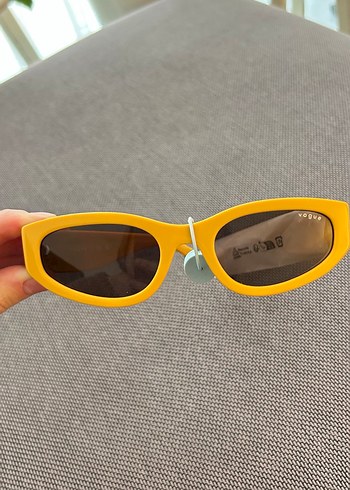 Vogue Hardal Güneş Gözlüğü - Görsel 3