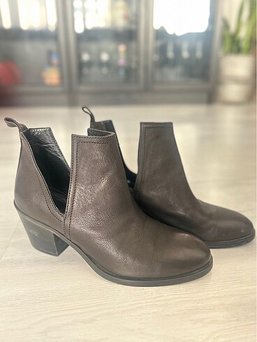 Diğer Calzature di Ramona Deri Topuklu Bot