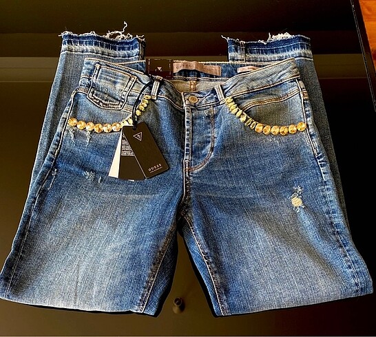 27 Beden mavi Renk Orijinal Guess pantolon 27