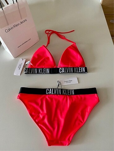 Calvin Klein Orijinal Calvin Klein bikini takımı