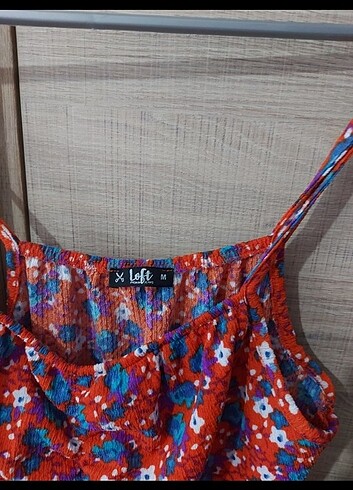 m Beden kırmızı Renk Loft Çiçek Desenli Elbise