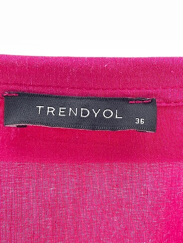 36 Beden pembe Renk Trendyol & Milla Gömlek %70 İndirimli.