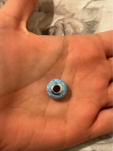 Beden Yansımalı mavi charm