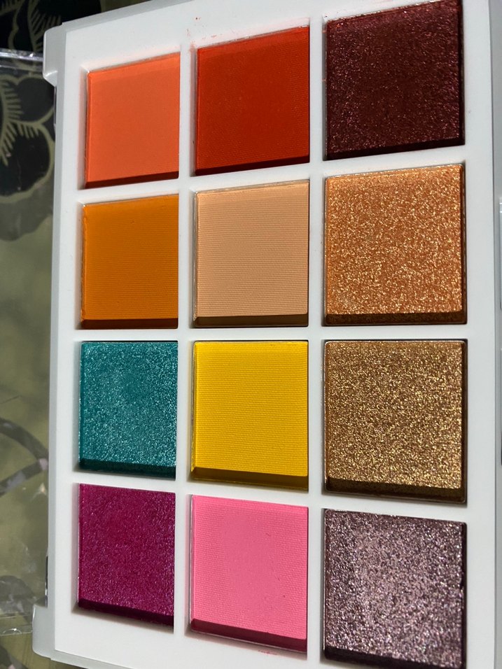 Canlı Renkli 12'li Far Paleti - Görsel 2