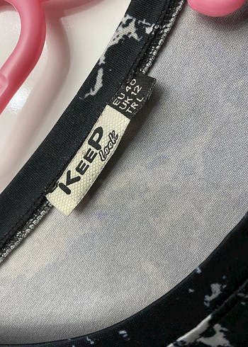 Kadın Siyah Tie-Dye Kısa Crop Top - Görsel 2