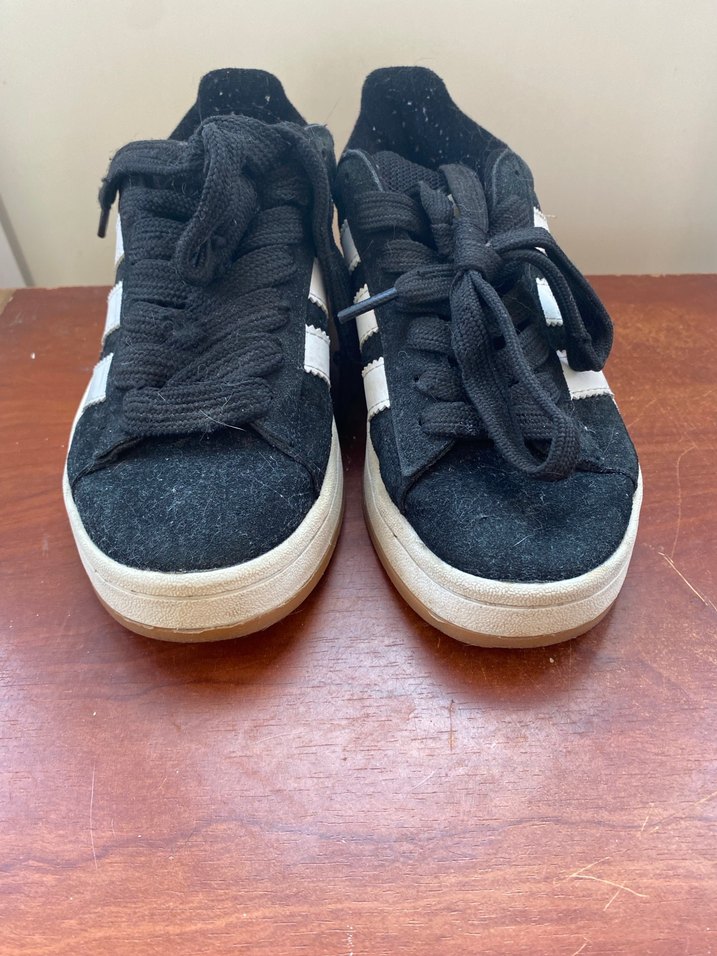 Siyah beyaz kadın spor ayakkabı - Görsel 2