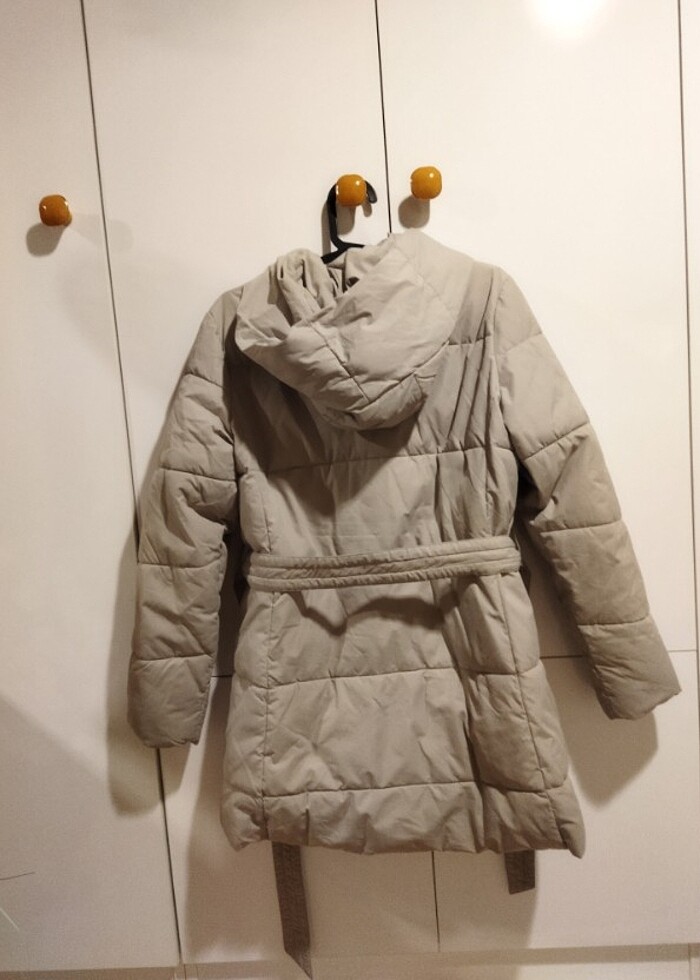 Bej Şişme Mont - Görsel 2