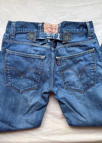 Levis Engineered Denim Jean