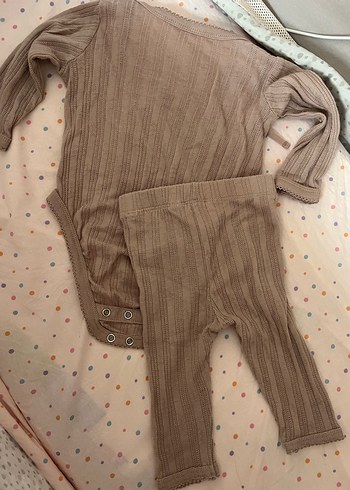 3 Ay Beden Bej Örgü Bebek Çıtçıtlı Body