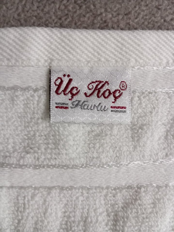 Nakışlı Beyaz Havlu - Görsel 3