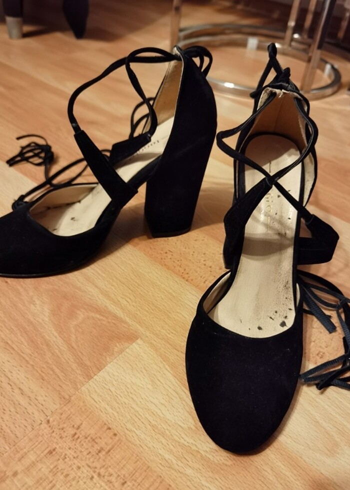 Bagcıklı topuklu ayakkabı - Görsel 2