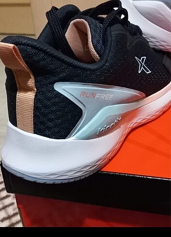 Kinetix spor ayakkabı 