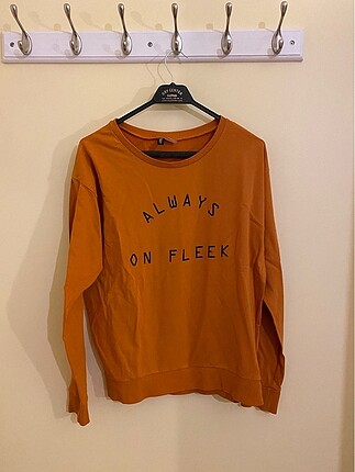 h&m sweatshirt