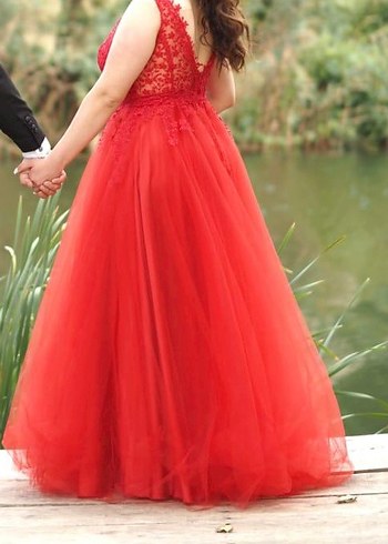 Kırmızı Uzun Dantel Detaylı Straplez Abiye Elbise - Görsel 2