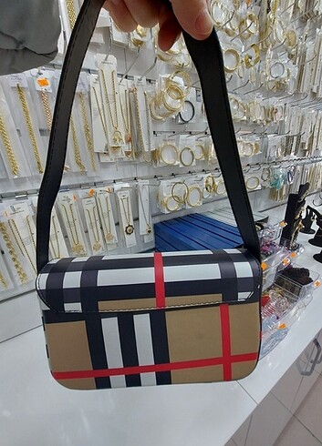 Diğer #burberry #kol #canta