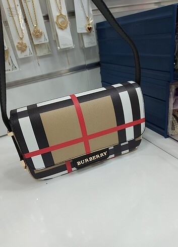  Beden #burberry #kol #canta