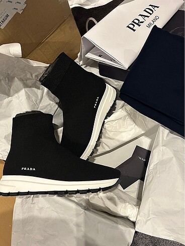 Prada çorap ayakkabı