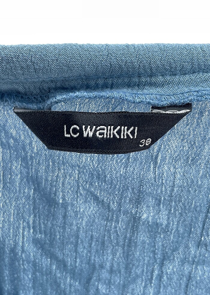 LC Waikiki Bluz %70 İndirimli. - Görsel 4