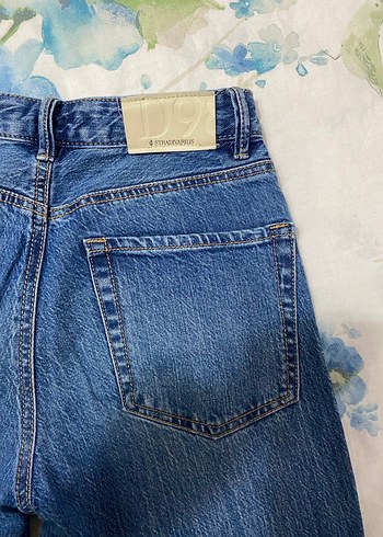Düğmeli Mavi Denim Kadın Jean - Görsel 3