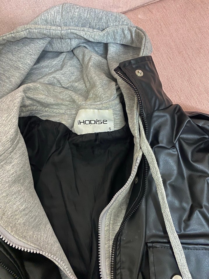 Siyah Düğmeli Deri Kadın Ceket - Görsel 3