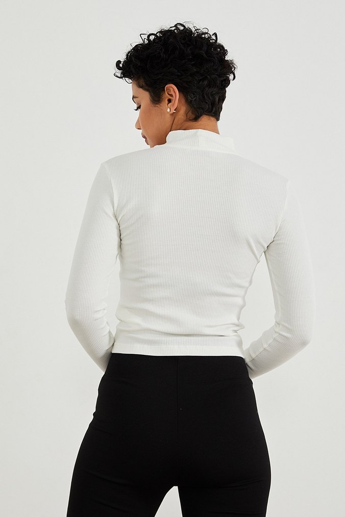 Beyaz Uzun Kollu Kare Yaka Kadın Bluz - Görsel 3