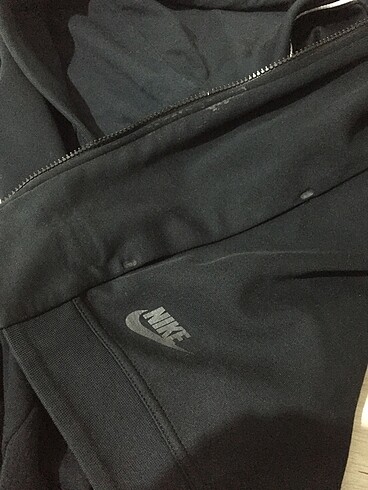 s Beden siyah Renk Nike hırka orijinal