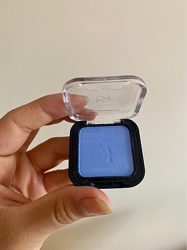 Smart Colour Eyeshadow 22 Pearly Cornflower
