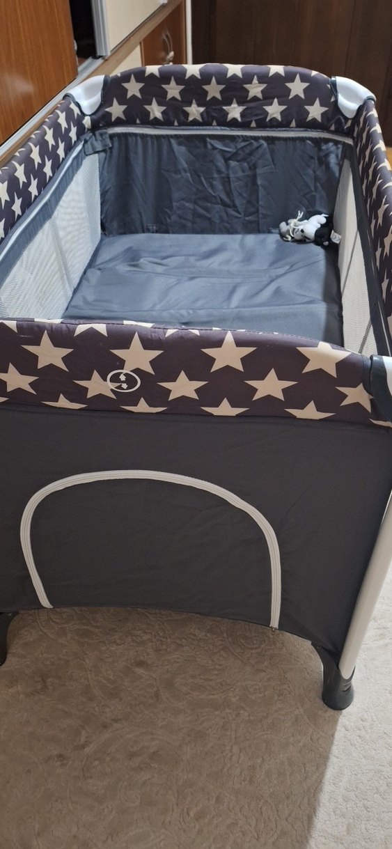 Gri Yıldız Desenli Park Beşik - Görsel 2