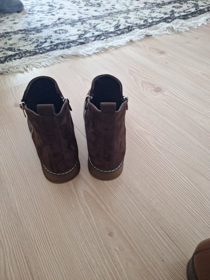 Kahverengi Süet Kadın bot - Görsel 4