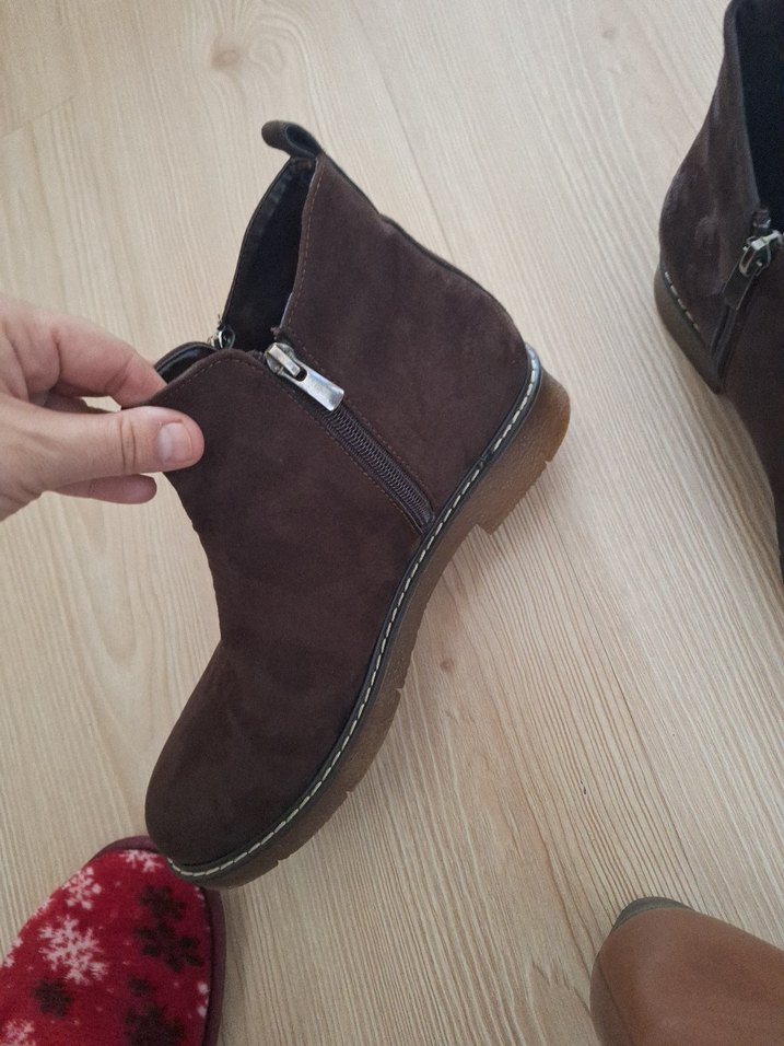 Kahverengi Süet Kadın bot - Görsel 3