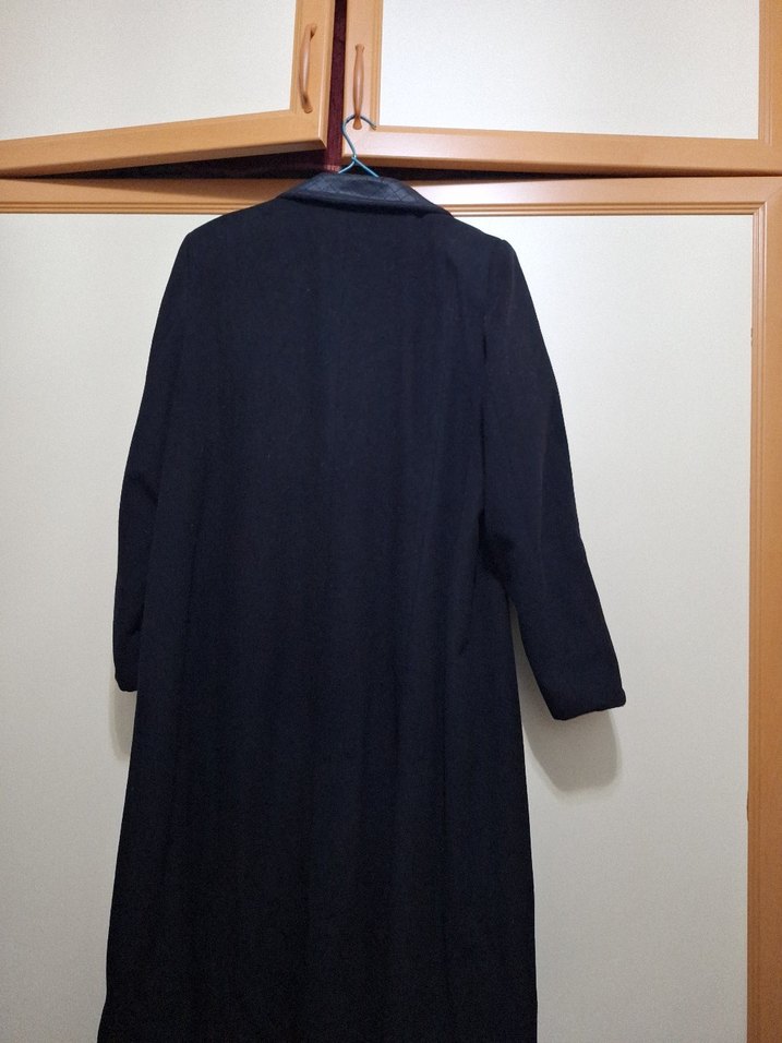 Siyah Kadın Uzun Düğmeli Kaban - Görsel 4