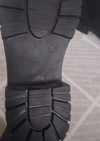 Siyah Deri Blok Topuklu Punk Botlar - Görsel 3