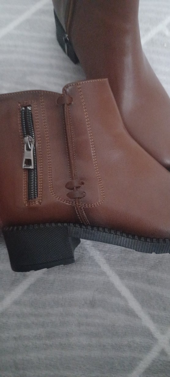 Kahverengi Deri Tokalı Kadın Bot - Görsel 4