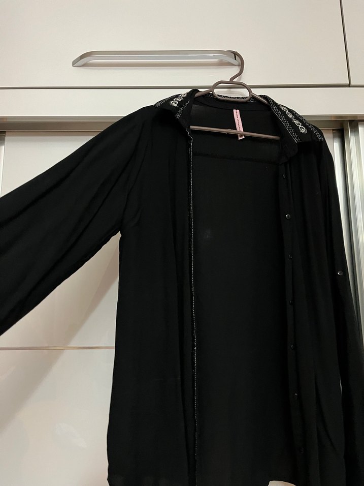 Nakışlı Siyah Kadın Gömlek - Görsel 2