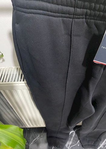 TOMMY HİLFİGER marka Ürün 
Etiketli  kartlı  Erkek - Görsel 8