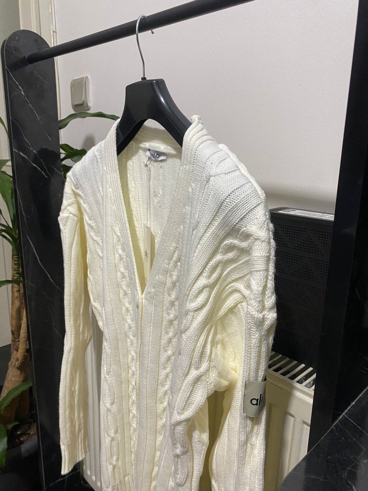 ALO YOGA marka Ürün
Etiketli  kartlı  
yeni sezon - Görsel 5