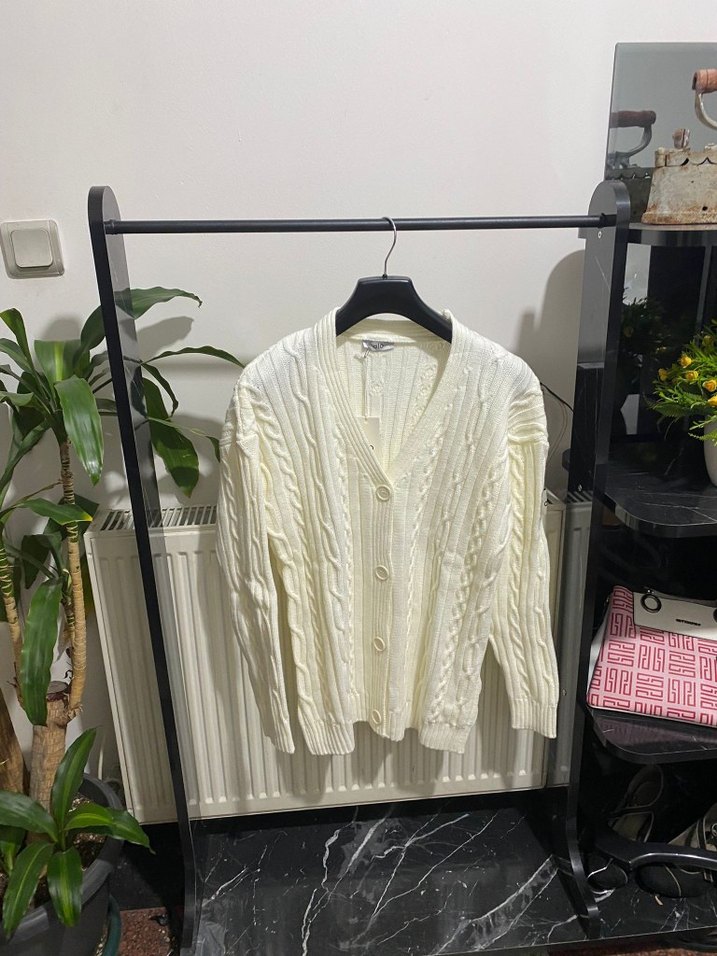 ALO YOGA marka Ürün
Etiketli  kartlı  
yeni sezon - Görsel 4