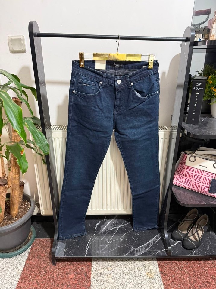BEYMEN Marka Ürün
Etiketli, Kartlı 
%100 Pamuklu Denim — görsel 6/12