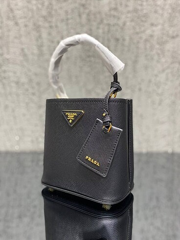 Diğer PRADA KOVA