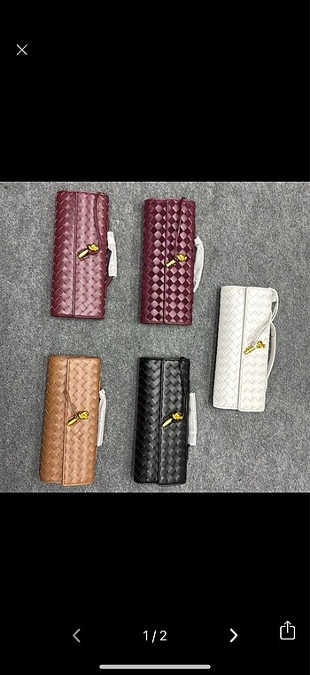BOTTEGA CLUTCH
