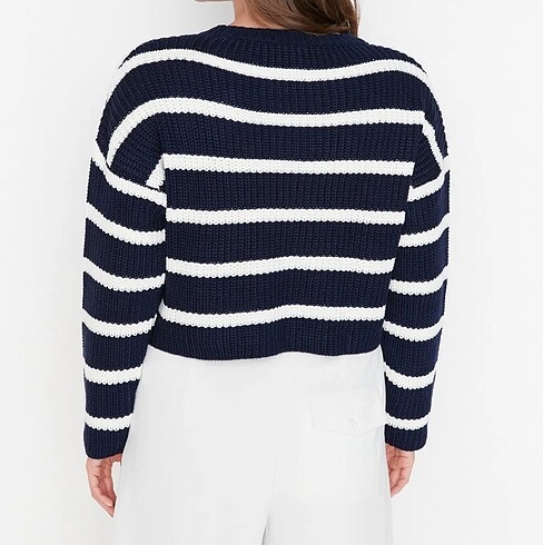 Trendyol & Milla Çizgili Crop Triko Kazak