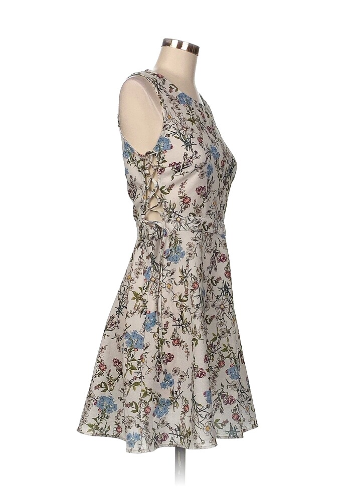 H&M Kısa Elbise %70 İndirimli. - Görsel 2