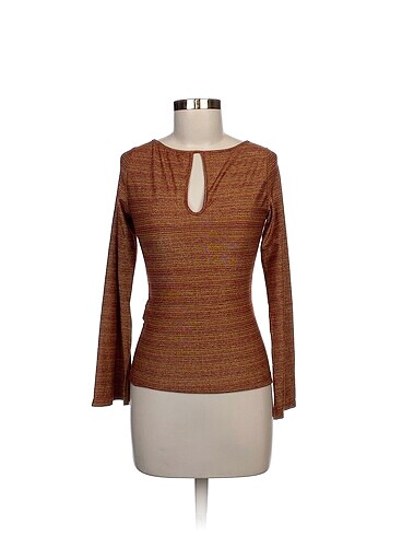 Zara Bluz %70 İndirimli.