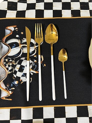  Beden altın Renk 32parca gold beyaz /Çatal kaşık bıçak takimi sıfır