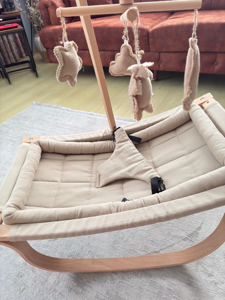 Camel Renkli Ahşap Bebek Oyun Askısı - Görsel 4